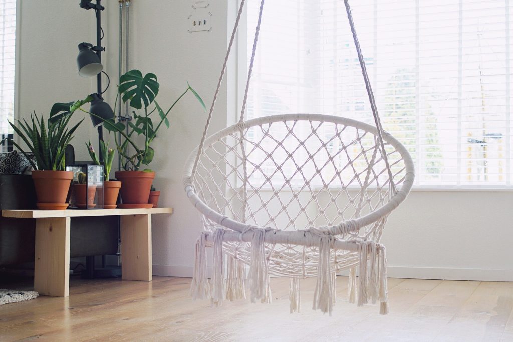 Bequeme Hängesessel für Balkon und Garten